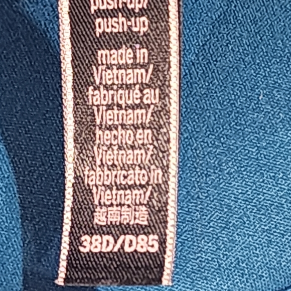 Victoria's Secret Blue and Pink Bra Set Accessories - Picture 5 of 9